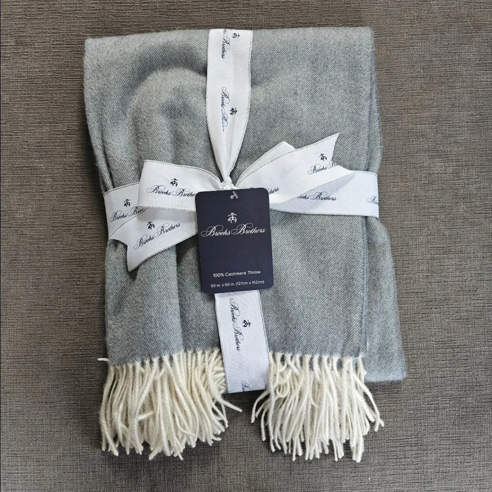 Brooks Brothers Home 100% Cashmere Throw Blanket NWT $395 Size 60'' x 50